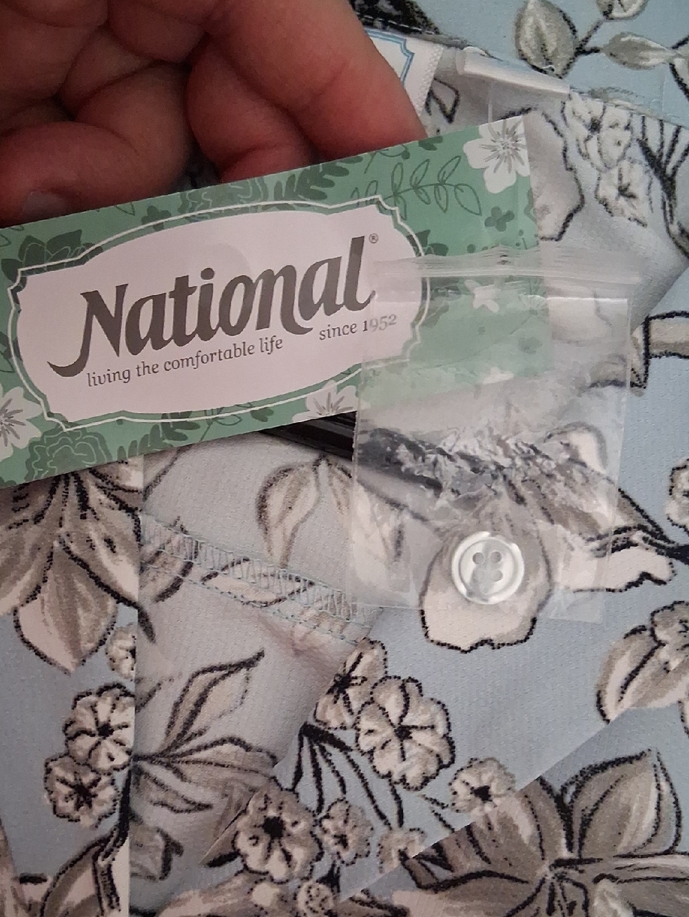 NATIONAL Light Blue Floral Hawaiian Women Shirt SIZE XL - Picture 6 of 6